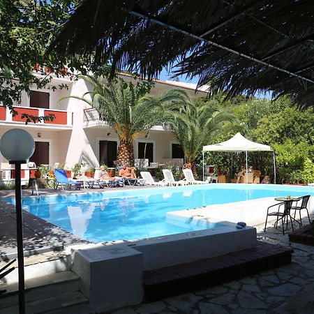 Sunshine Inn Hotel Лигия Экстерьер фото
