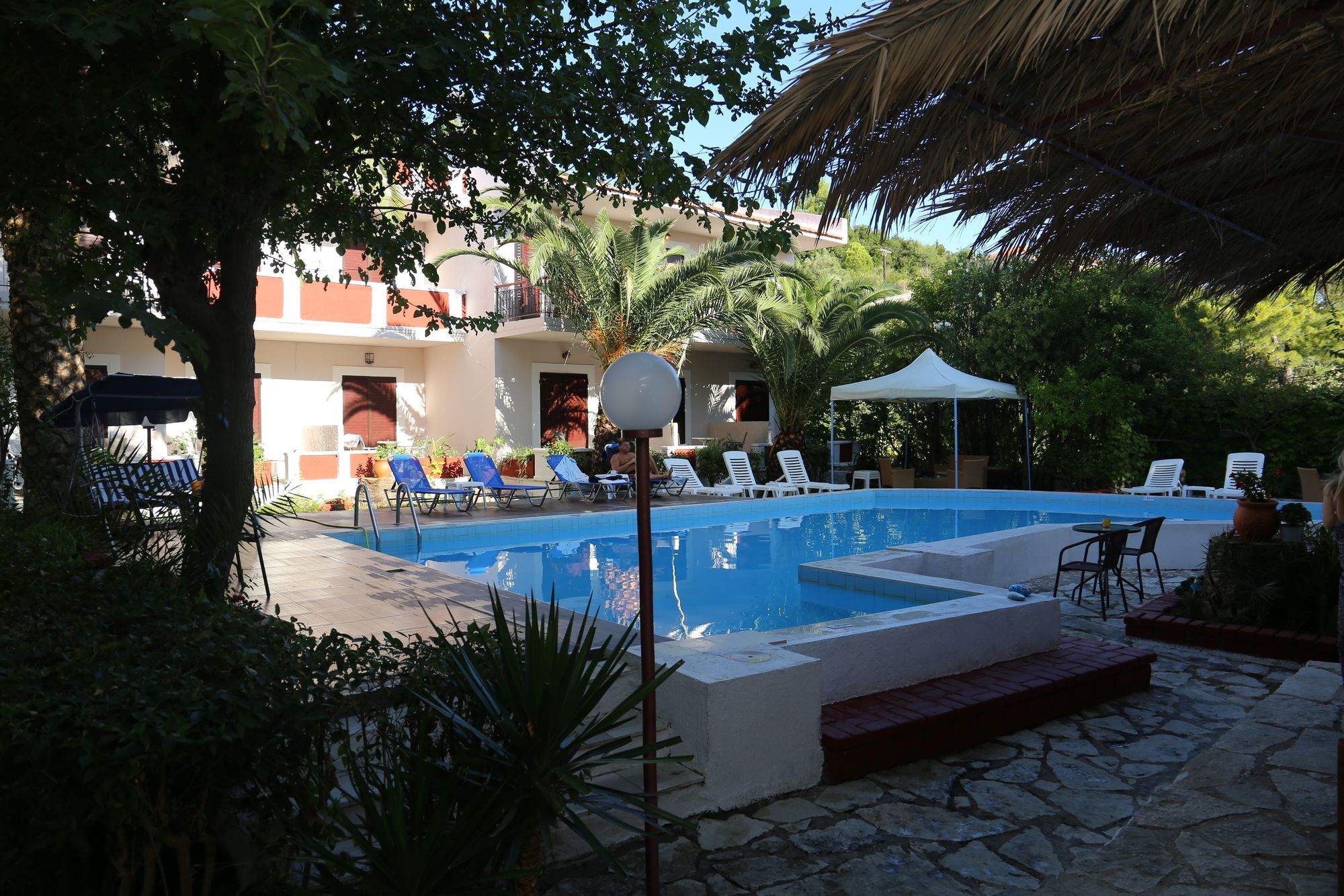 Sunshine Inn Hotel Лигия Экстерьер фото